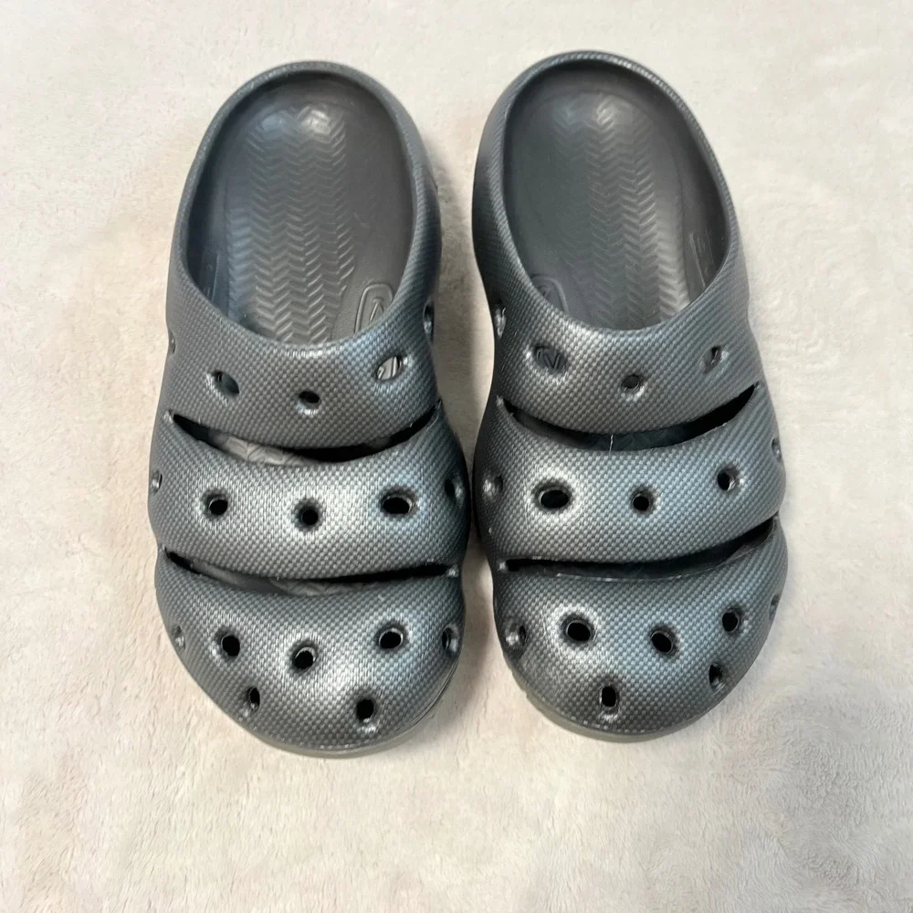 KEEN Yogui Arts Clog Sandal Mens Grey Size 12 Graphite Textured Slip On Mules